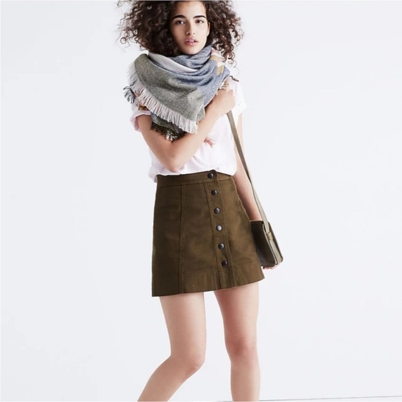 Madewell Dresses & Skirts - Madewell Metropolis Snap Skirt in Olive Green Sz 00